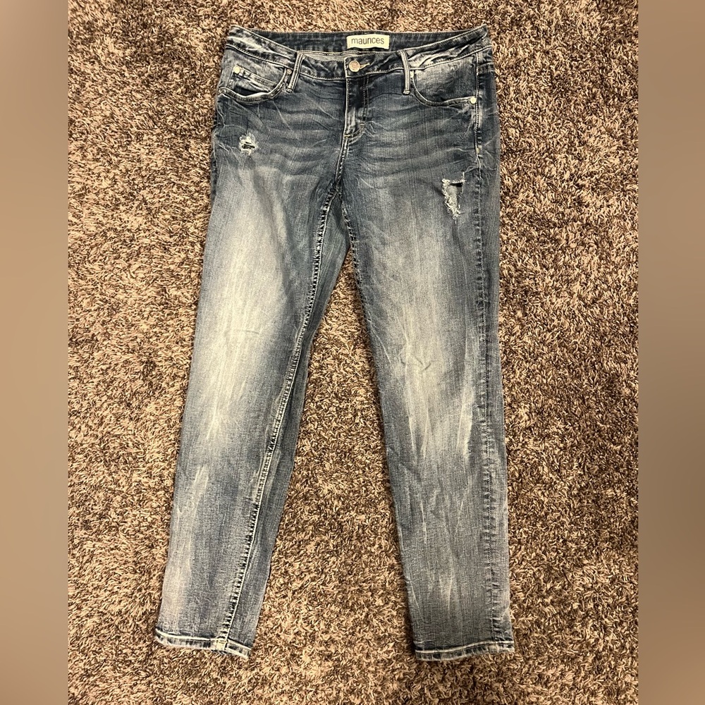 Maurice’s skinny jeans in great condition.